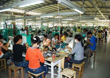 Chi nhánh công ty TNHH giày sao vàng tại Quỳnh Phụ 
