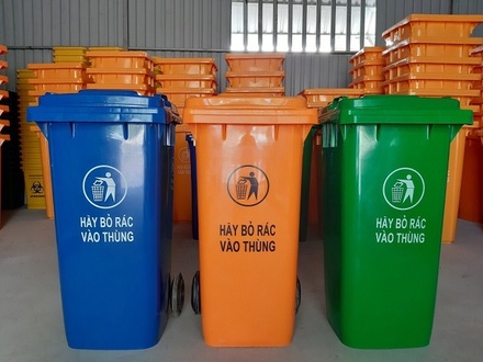 Plastic trash HDPE 240 lít